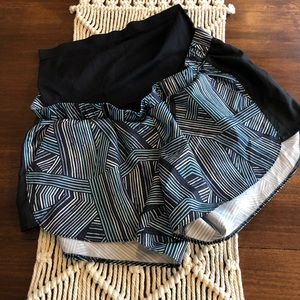 Maternity workout shorts •Size XL•